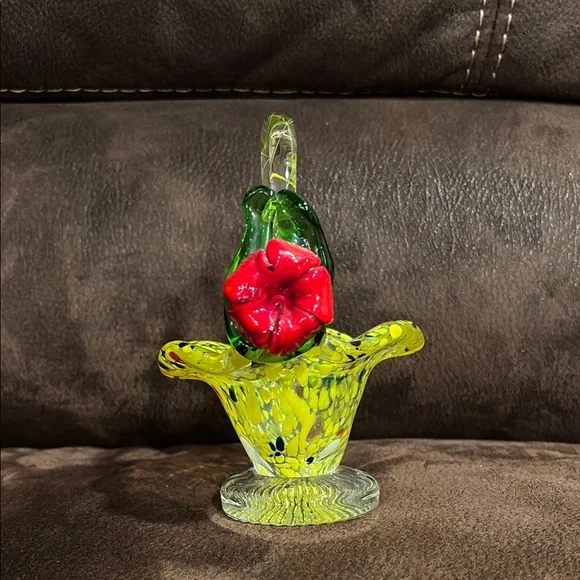 Glass Basket with Floral Accents EUC - Picture 2 of 9